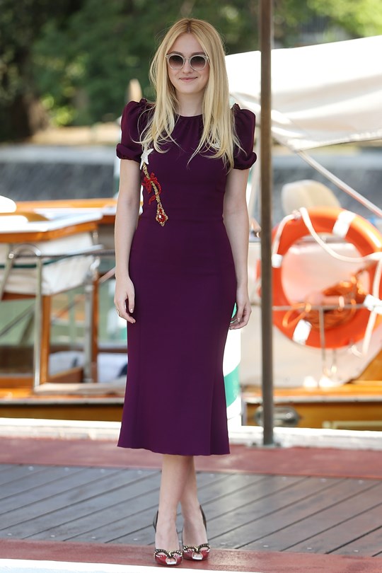 dakota-fanning-glamour-5sep16-getty-b_540x810