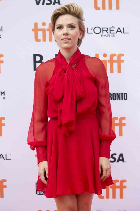 Scarlett-Johansson-at-TIFF-2016.jpg